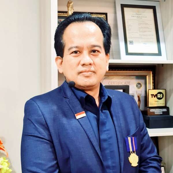 Dr. Nyoman Sri Subawa