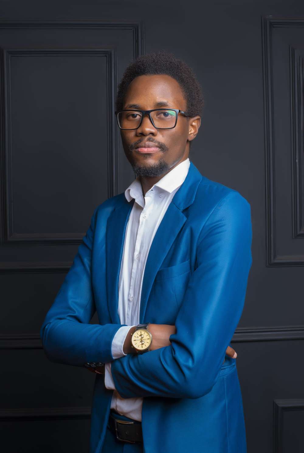 Mr Denis Oginga