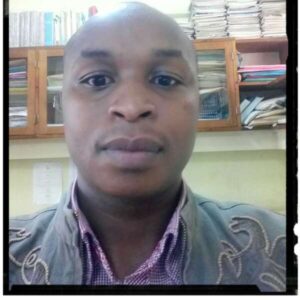 Dr. Naftaly Mose