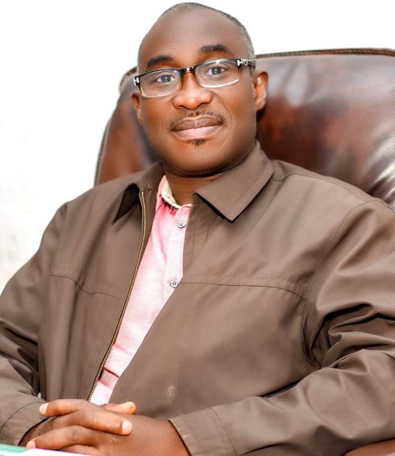 Dr. Maxwell Nyatsikor