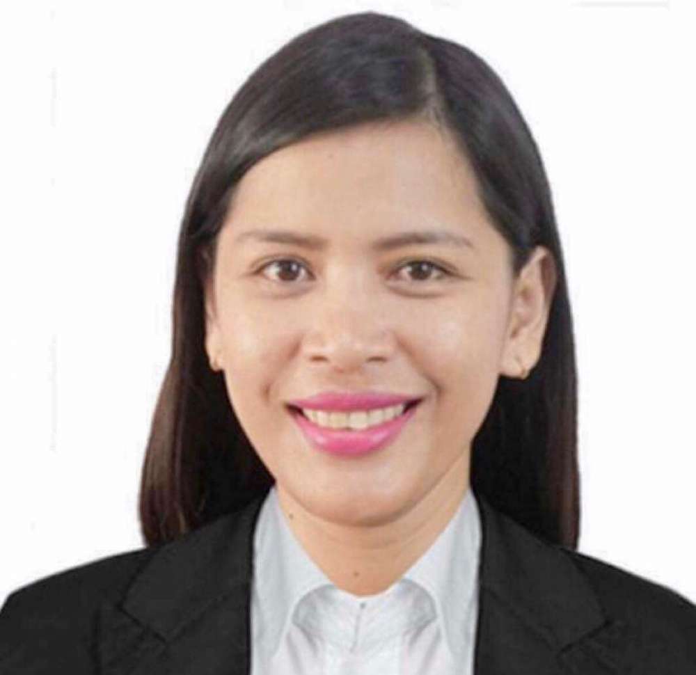 Dr. Carolyn Illescas