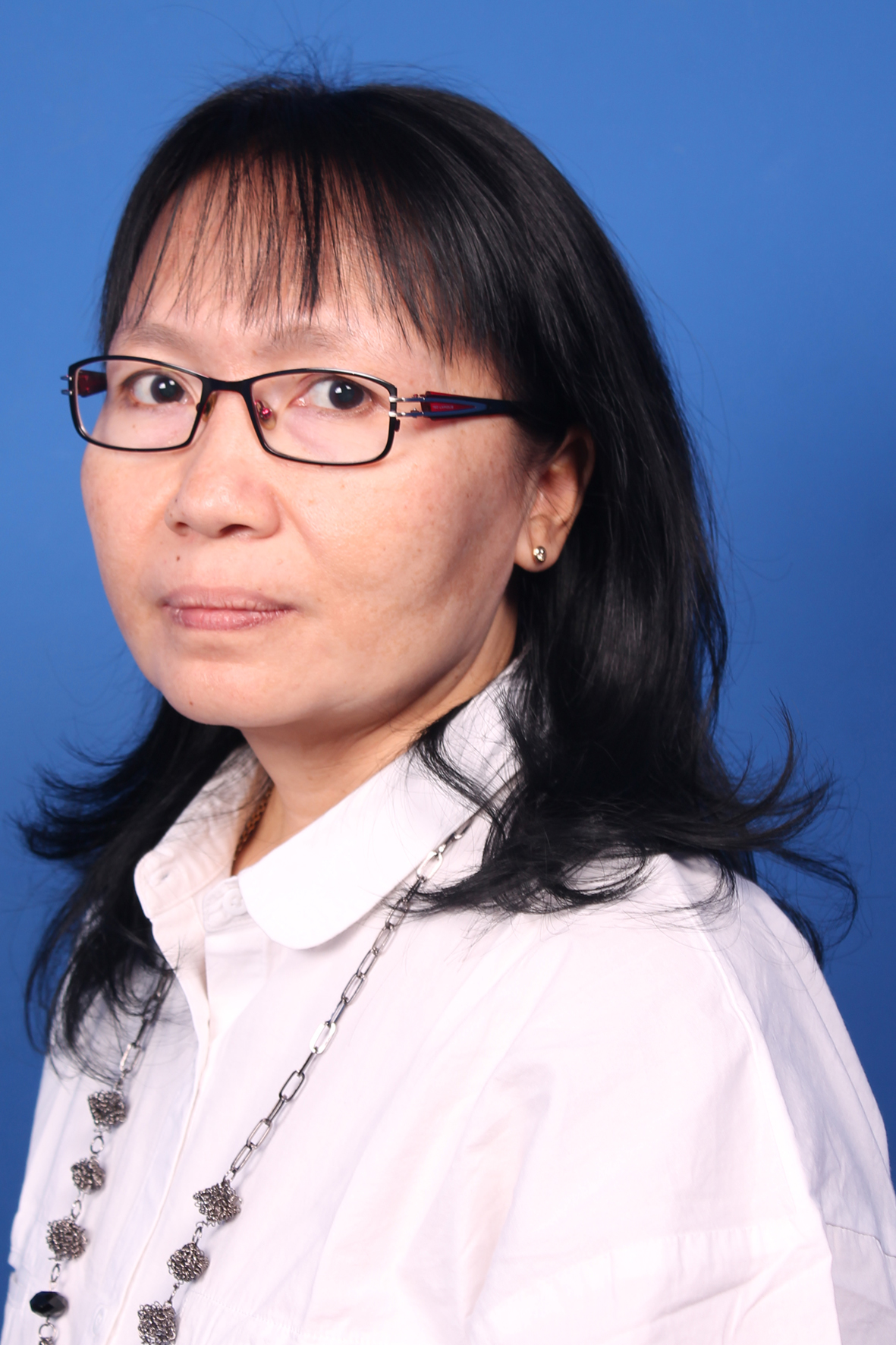 Dr. Christina Esti Susanti