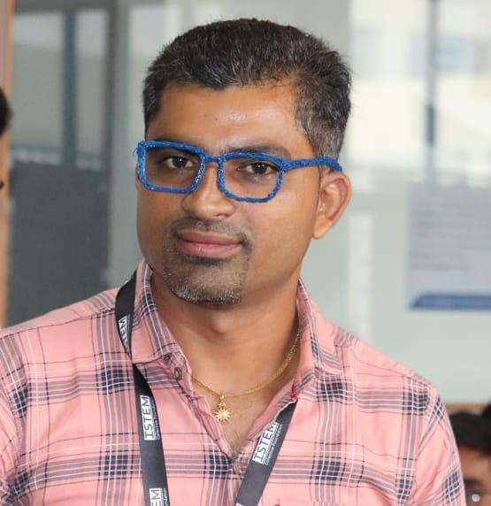 Dr-Dineshkumar-R-Chavda