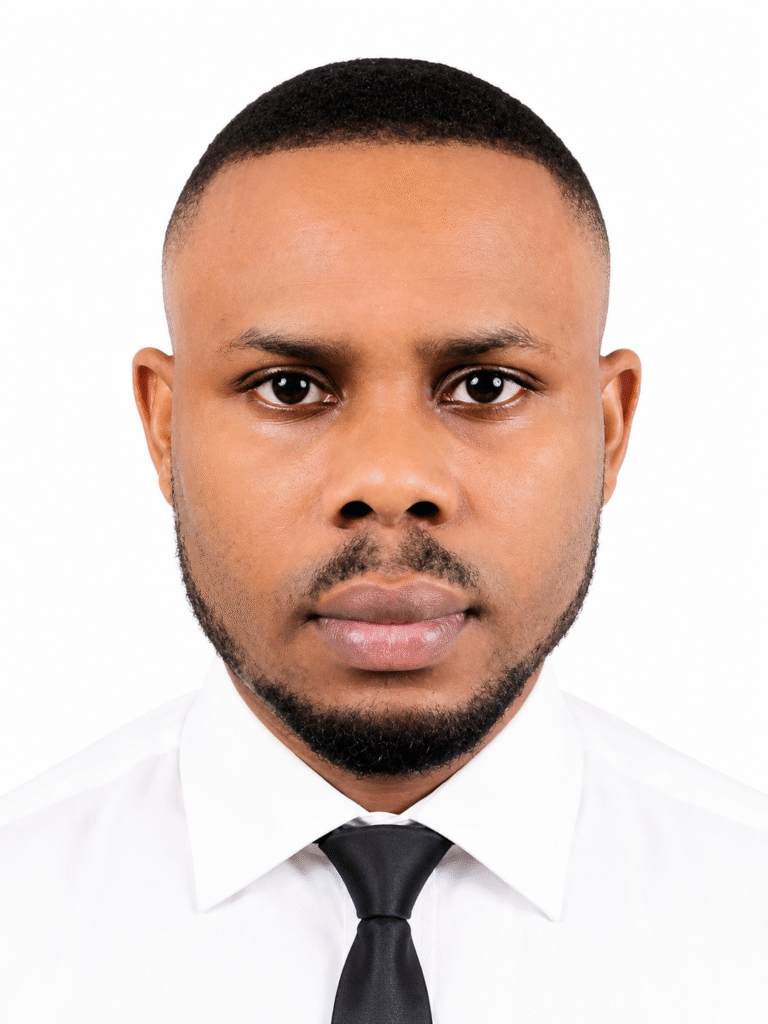 Babatunde_passportphoto